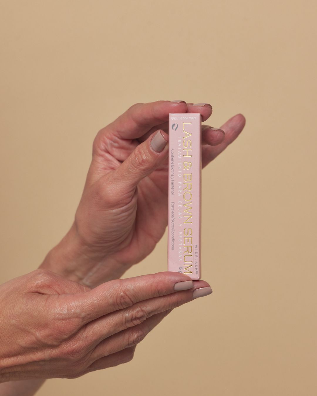 BROW AND LASH SERUM Tratamiento Fortalecedor para Cejas y Pestañas